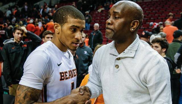 本身的同时 本身的同时